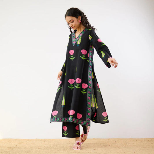 Midnight Black Floral Printed Kurta Set with V-Neck and Straight Pants